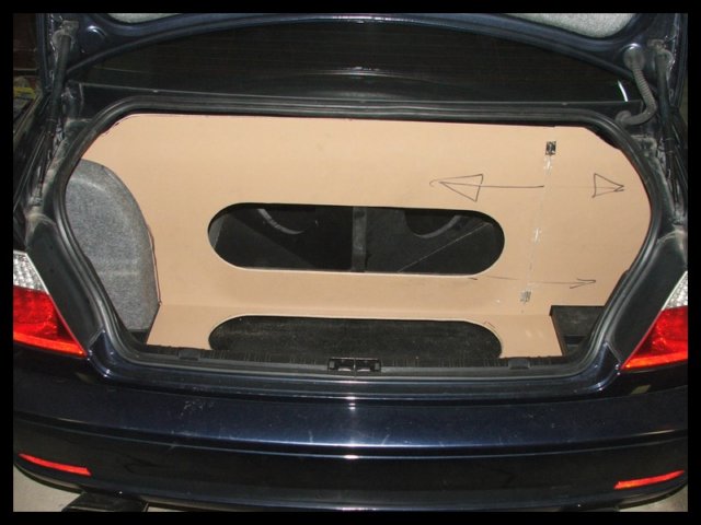 bmw_330d_e46_subwoofers_003.jpg