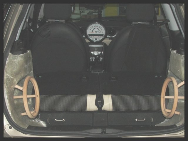 mini_cooper_r56_rear_004.jpg