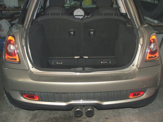 mini_cooper_r56_rear_006.jpg