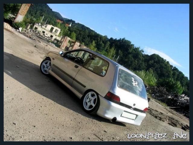 clio1_rearfinal_001.jpg