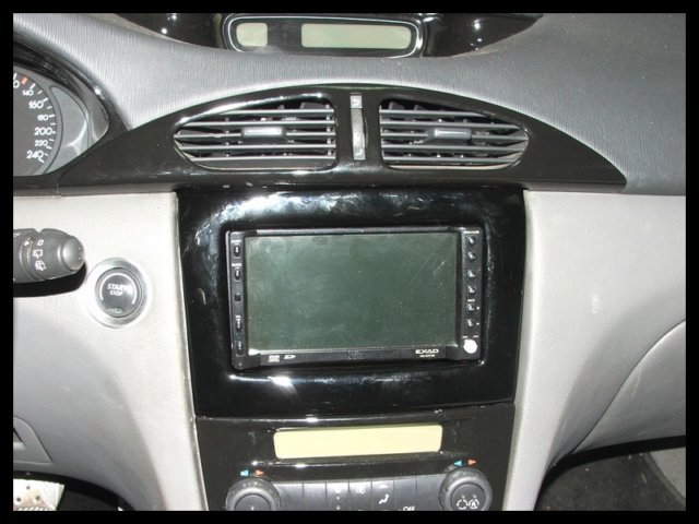 renault_laguna_radio_003.jpg