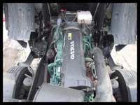 volvo_fn12_001_small.jpg