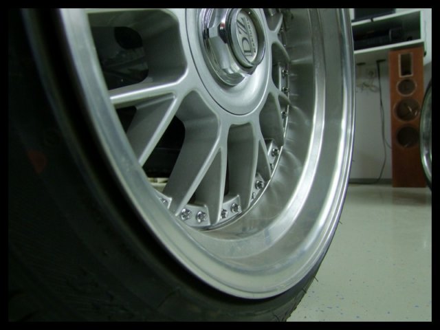 dz_wheels_10x17_002.jpg